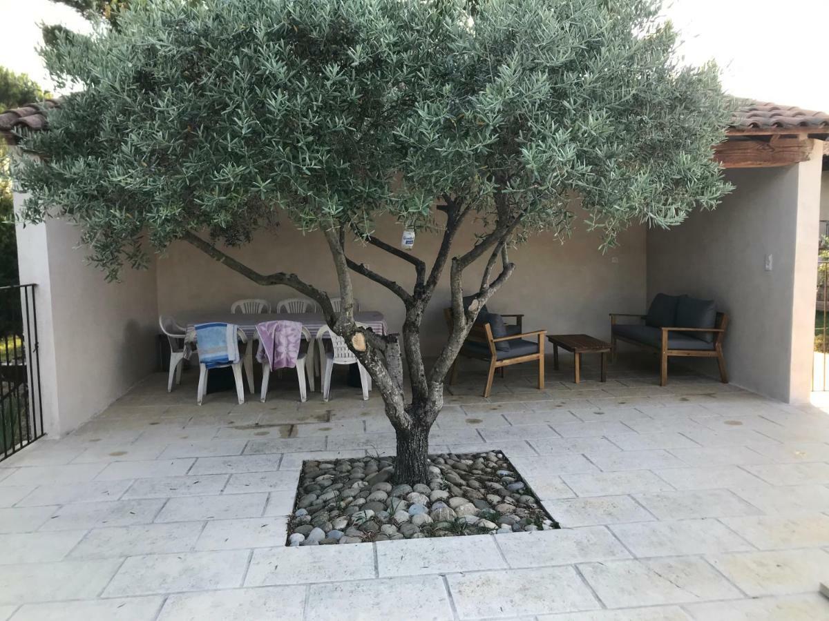 Les Buis Apartamento Carpentras Exterior foto